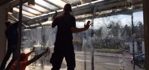 Transparente Schaufensterfolie