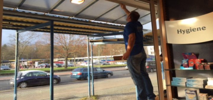 Innen - Montage von Fensterfolien