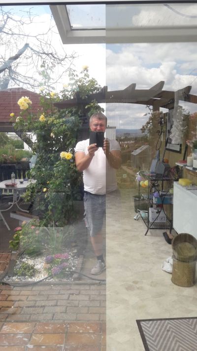 Sichtschutz durch Spiegelung von außen und durchsicht von innen